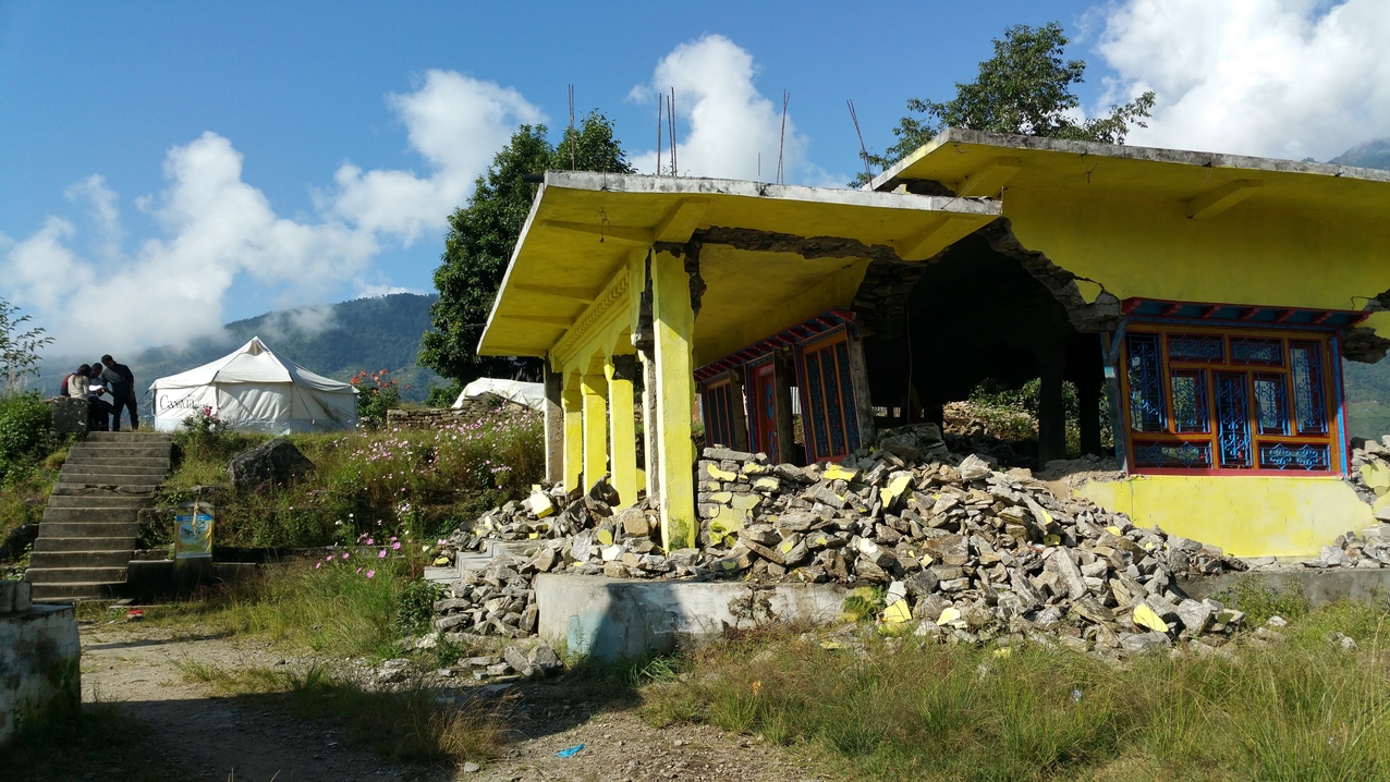 Auch hier sind alle Gebäude unbewohnbar geworden.
