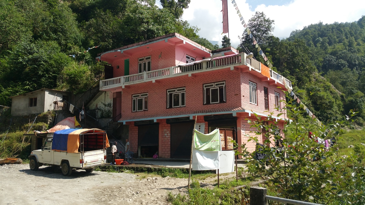 Irgendwann kommt ein Bus.
